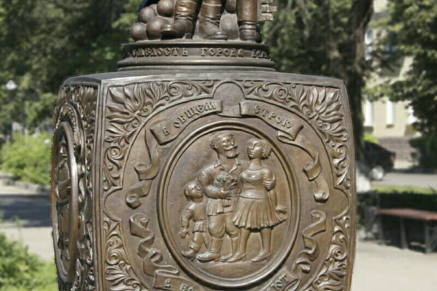 городская скульптура  (бронза) скульптор Кузнецов В.Ю.