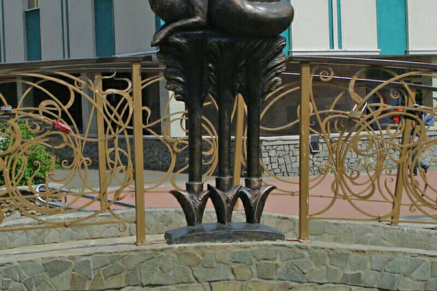 символ г. Саранска (бронза) скульптор В.Ю. Кузнецов